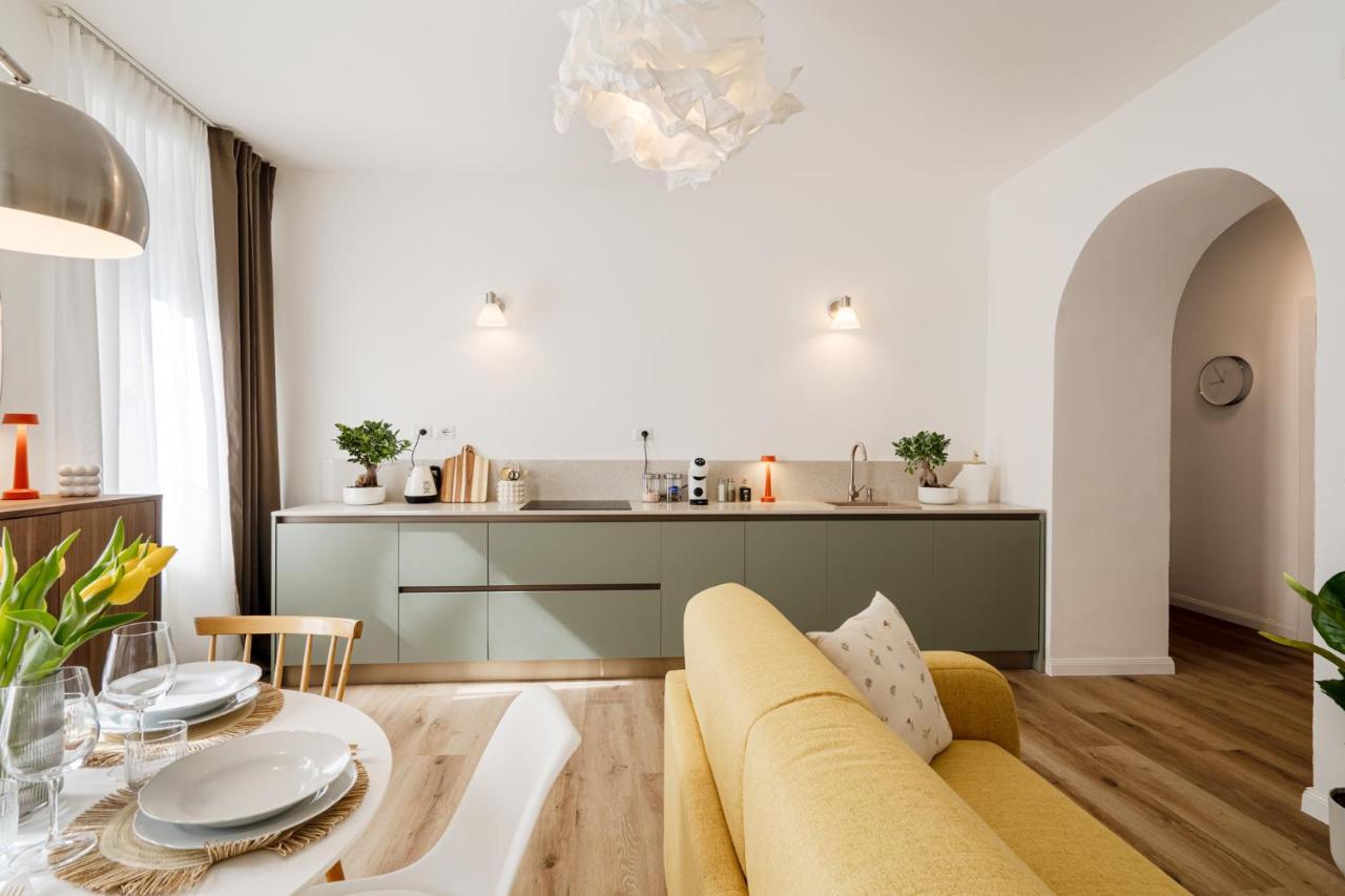 San Giusto Apartment Триест Экстерьер фото